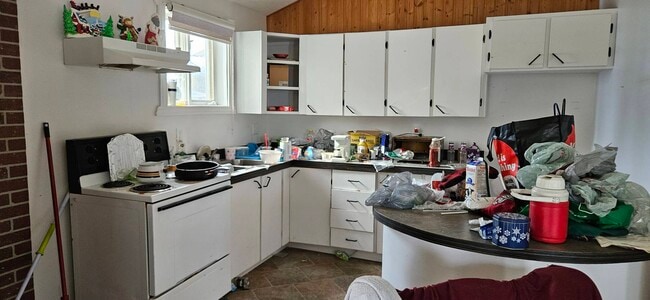 Building Photo - 3744 Rue Principale