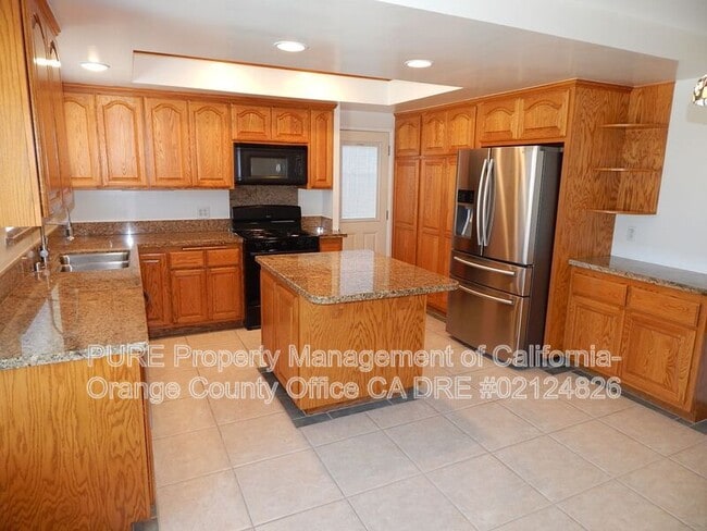 Building Photo - 16751 Busby Ln