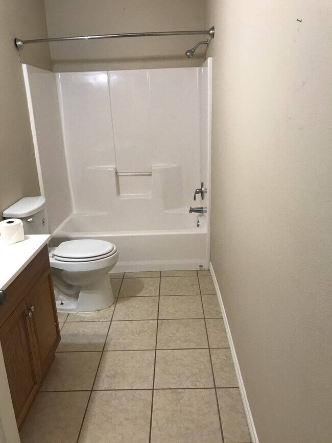 Foto del edificio - House A - 1252 Chace Rd., Winnie, TX 77665