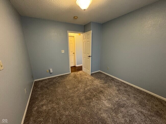 Foto del edificio - 4631 W Smith Valley Rd