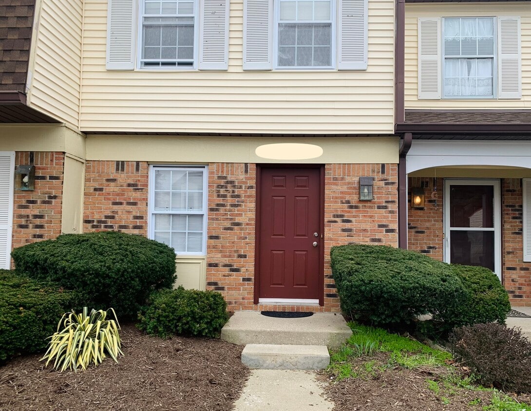 Primary Photo - 2473 S Brittany Ln