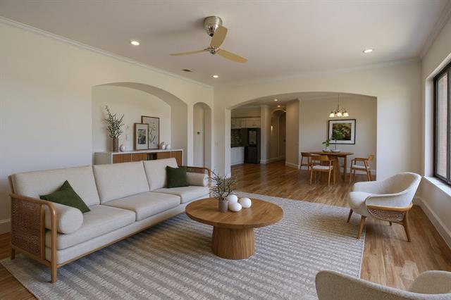 Building Photo - 3871 Venetian Way