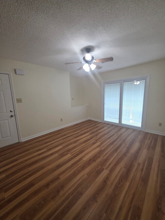 Foto del edificio - 4780 Pontchartrain Dr
