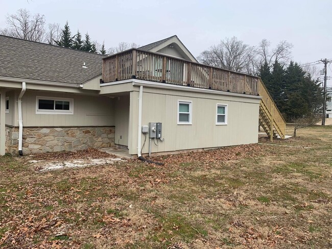 Building Photo - 10309 Owen Brown Road