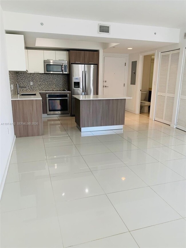 Foto del edificio - 5252 NW 85th Ave