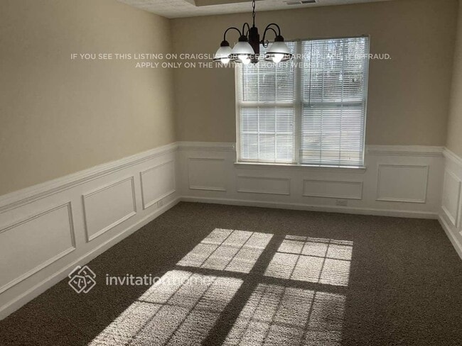 Foto del edificio - 2070 Dartmoth Way