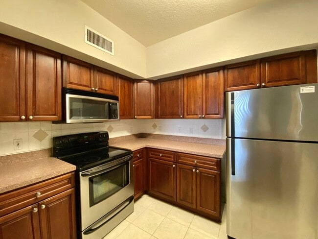 Building Photo - 1BR/1BA Altamonte Springs Condo with Brand...