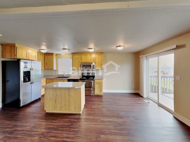 Building Photo - 2522 Char Cir NW