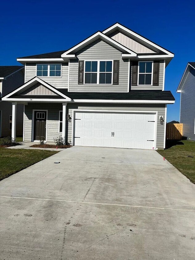 Primary Photo - g 3-bedroom, 2.5-bathroom, two-story home ...
