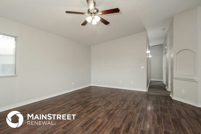 Foto del edificio - 4213 E Market St