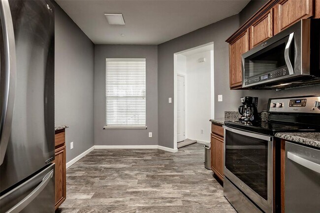 Building Photo - 9813 Rockwall Rd