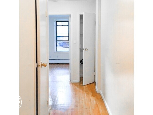 Building Photo - 2406 Newkirk Ave