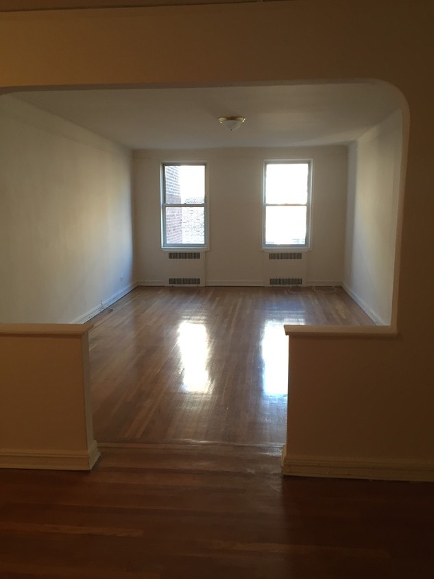 Foto principal - 83-57 118th St