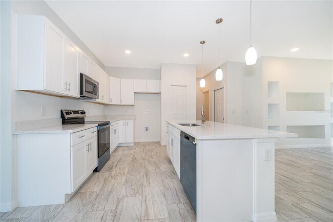 Building Photo - 600 Rosaro Ct