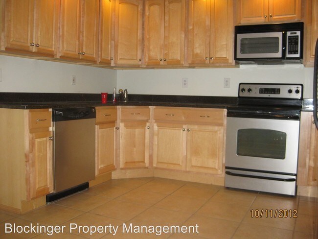 Building Photo - 3 br, 2 bath House - 702 N Warfield Dr