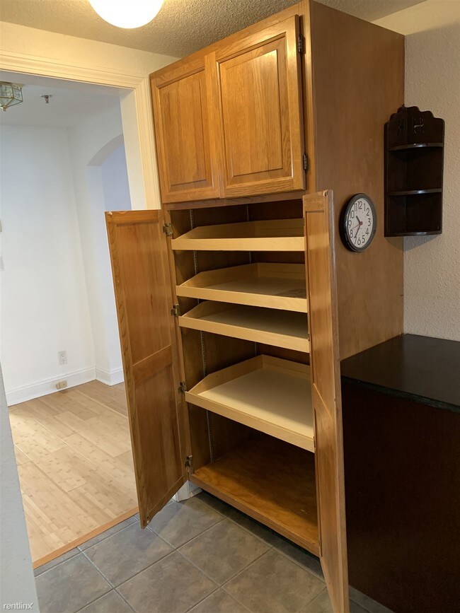Foto del edificio - 3 br, 3.5 bath Townhome - 15 Elm Road