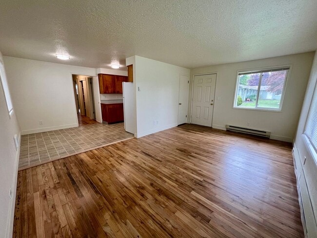 Foto del edificio - Charming 2-Bedroom Apartment in SE Portland!