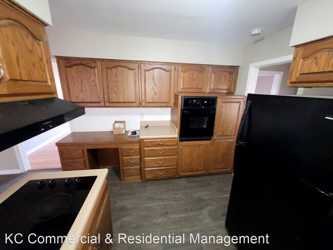 Building Photo - 3 br, 2 bath House - 10509 E. 82nd Street