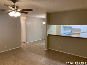 Foto del edificio - 12228 Ridge Crown St