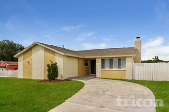 Building Photo - 8235 Donaldson Dr