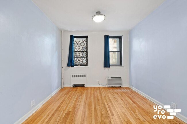 Building Photo - 0 bedroom in NEW YORK NY 10014