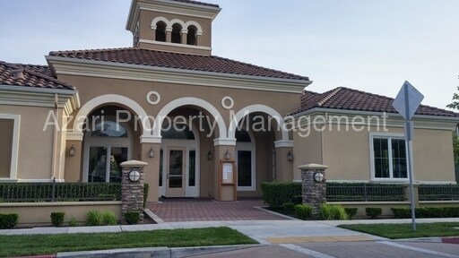 Building Photo - 48914 Lady Fern Cmn