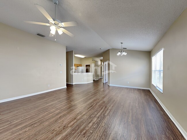 Building Photo - 554 Sedgewood Cir