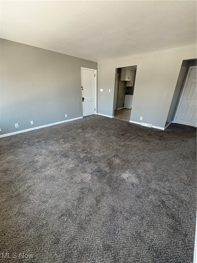 Building Photo - 18 N Richview Ave