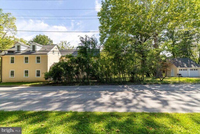 Foto del edificio - 2315 Hickory Rd