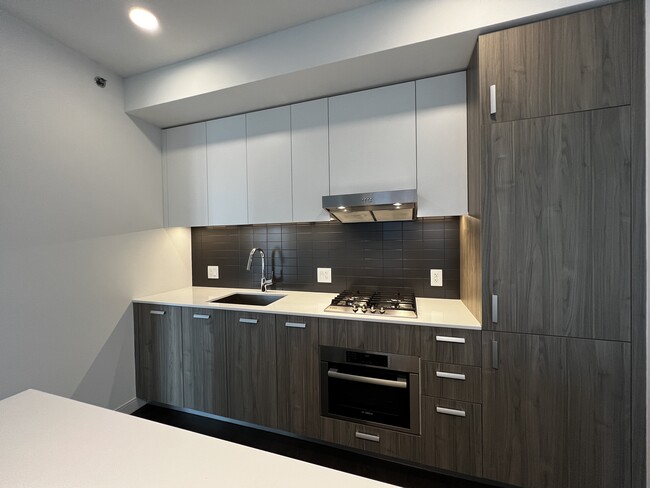 Foto del edificio - 423 E Benton Pl