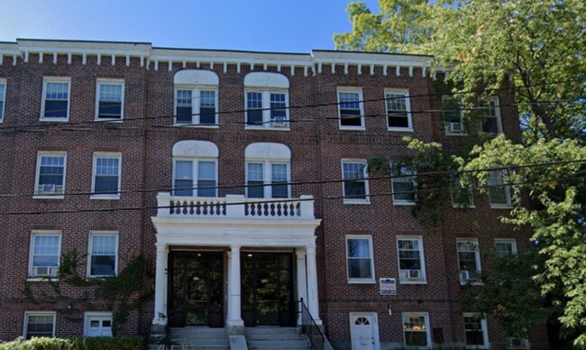 Building Photo - 724 Washington St