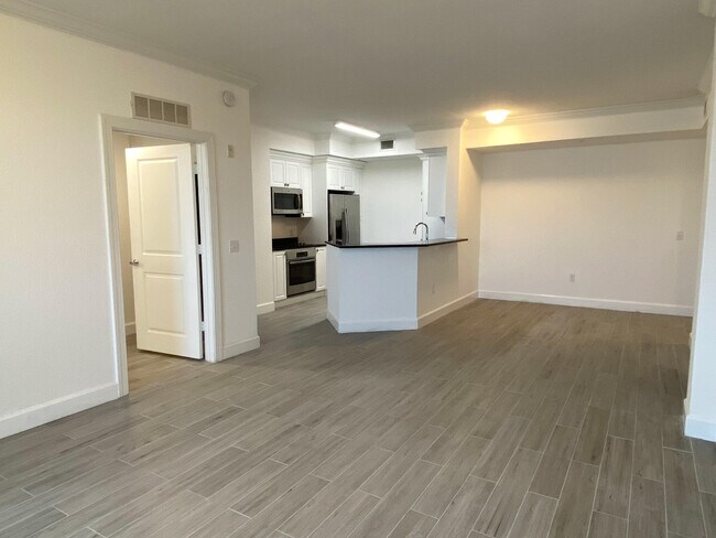 Foto del edificio - 1690 Renaissance Commons Blvd