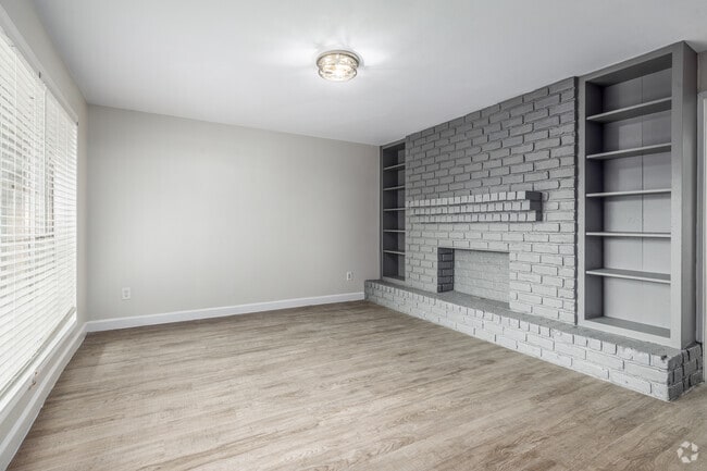 1 dormitorio, 1 baño - 650 pies cuadrados - Sala de estar - Rose Garden Apartments