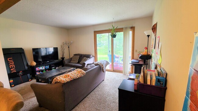 Foto del edificio - 2 Br/1.5 Ba TH w/Open Floor Plan, Attached...