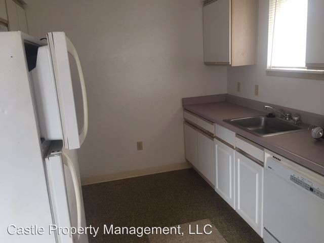 Building Photo - 125 E Elmore St