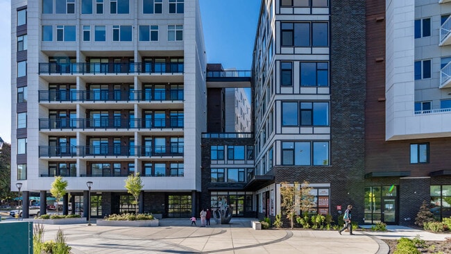 Exterior - Zephyr on the Park