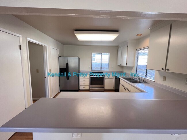 Building Photo - Fabulous Capitola 3 Bedroom/2 Bathroom Hom...