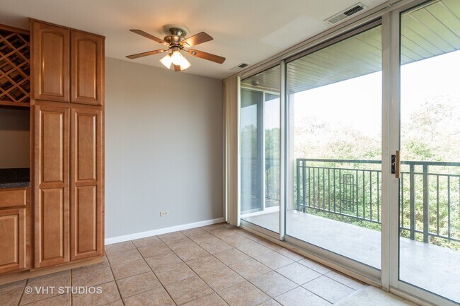 Dining Area - 6010 Oakwood Dr
