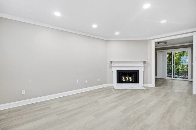 Foto del edificio - 6022 Heath Valley Rd