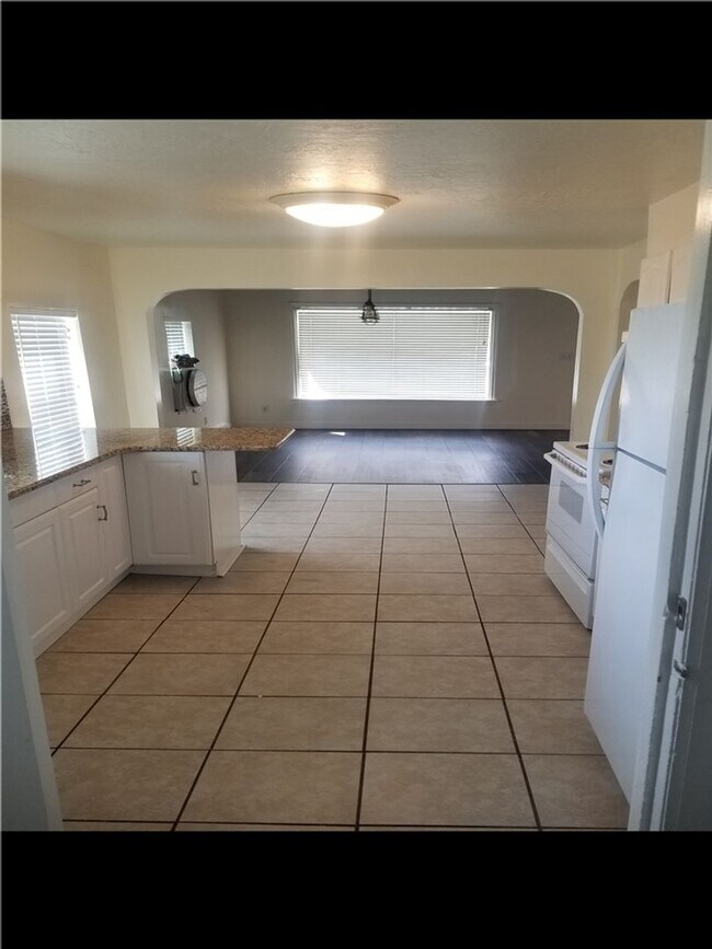 Building Photo - 2114 W 6000 S Roy, UT 84067