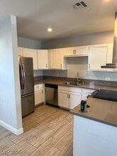 Building Photo - 812 Biltmore Dr