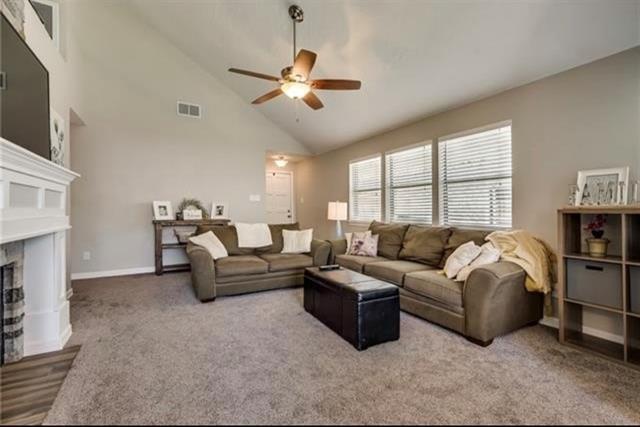 Building Photo - 927 Azalia Dr