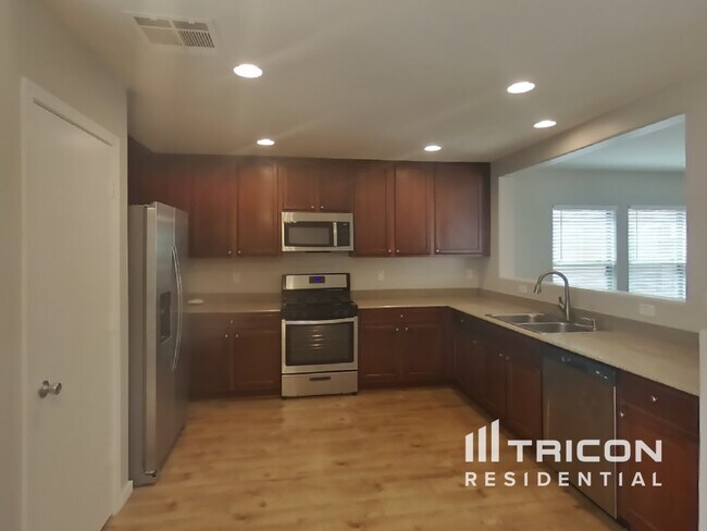 Foto del edificio - 4809 N 108th Ave