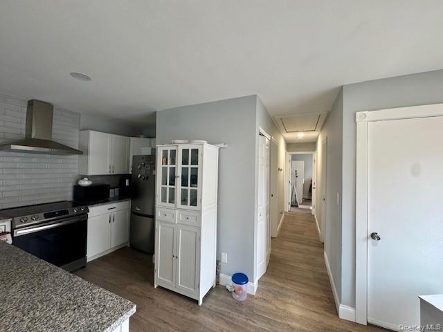 Foto del edificio - 332 Commack Rd