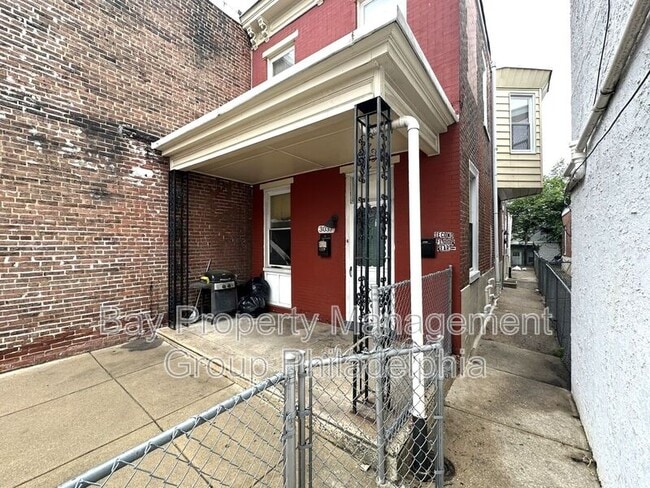 Building Photo - 3037 Frankford Ave