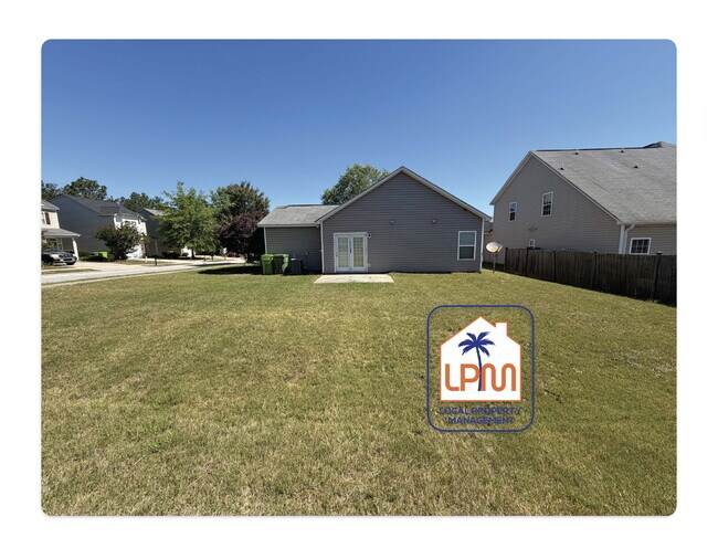Foto del edificio - Charming 3-Bedroom Home with 2 Full Baths in Columbia