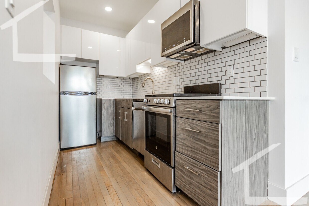 Primary Photo - NEWLY RENOVATED FENWAY 2 BED FOR JUNE 1ST,...