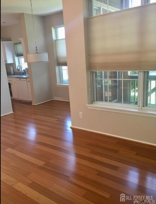 Foto del edificio - 3081 Cypress Ct