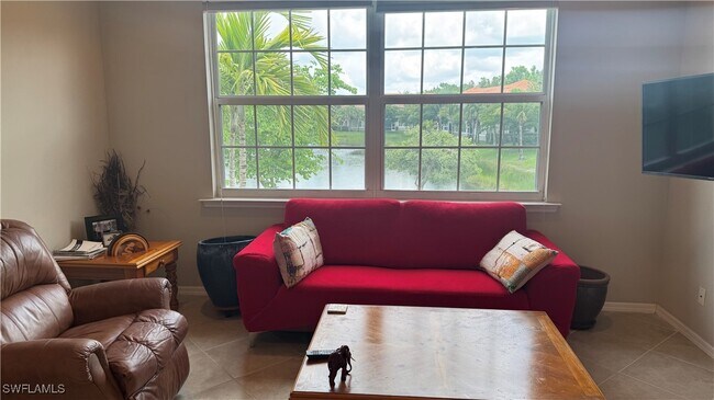Foto del edificio - 8510 Violeta St