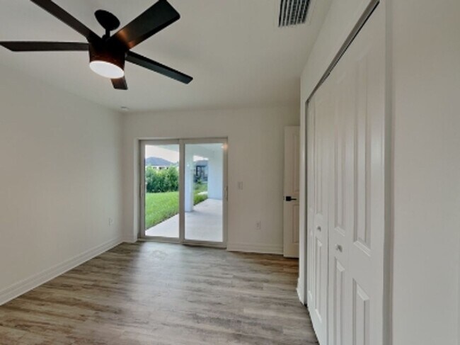 Foto del edificio - 220 Ne-31 Ter